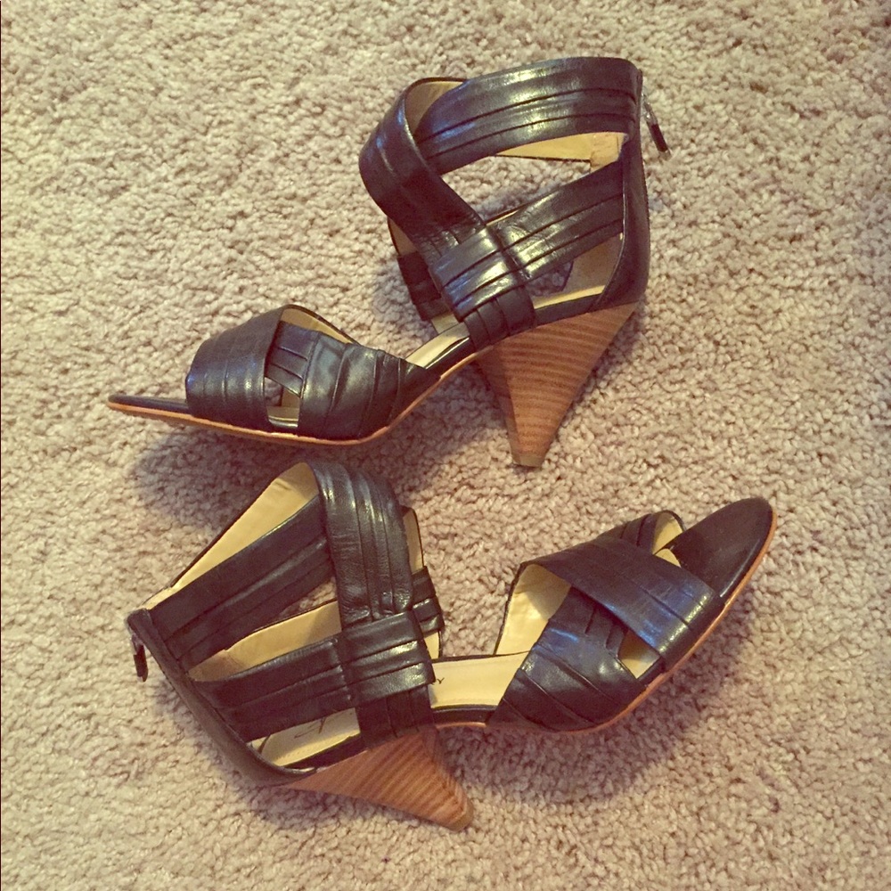 B Makowsky Sandals